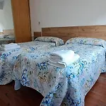 شقة Sujarrera